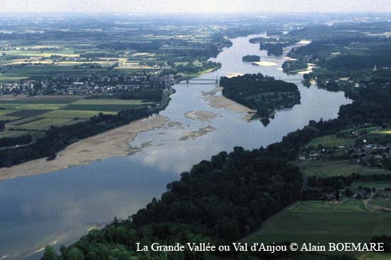 832 - Gennes